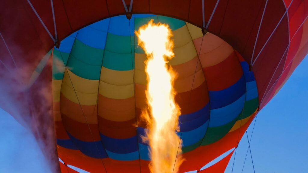 hot air balloon